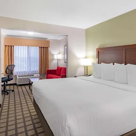 Baymont By Wyndham Gurnee Hotel Exterior photo