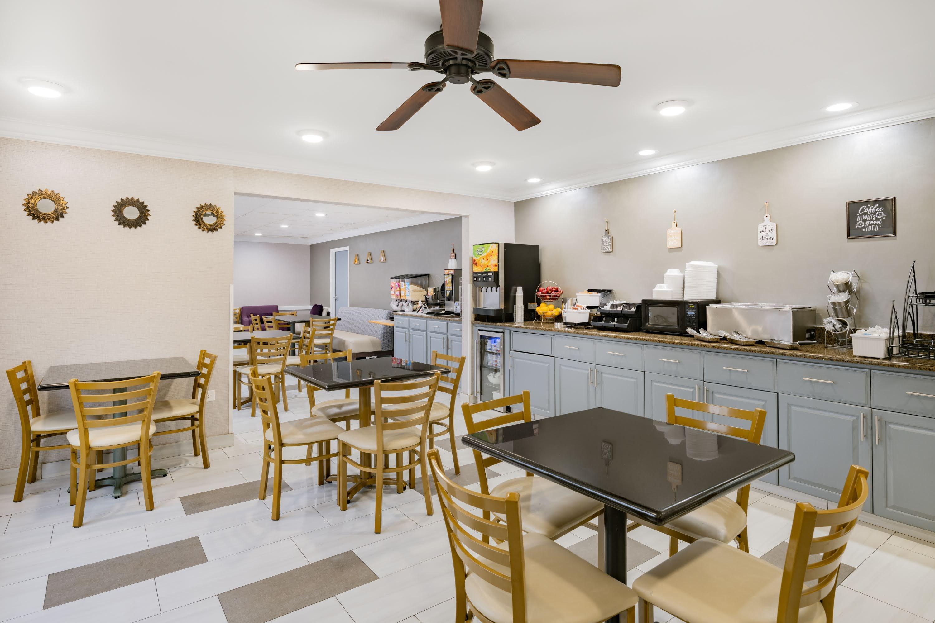 Hotel Baymont By Wyndham Gurnee